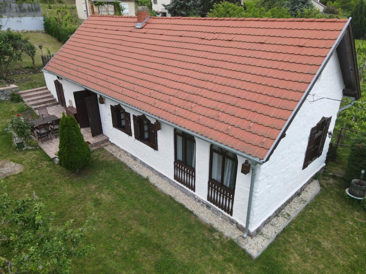 Badacsonyi Présház Villa Badacsonytomaj Exterior foto