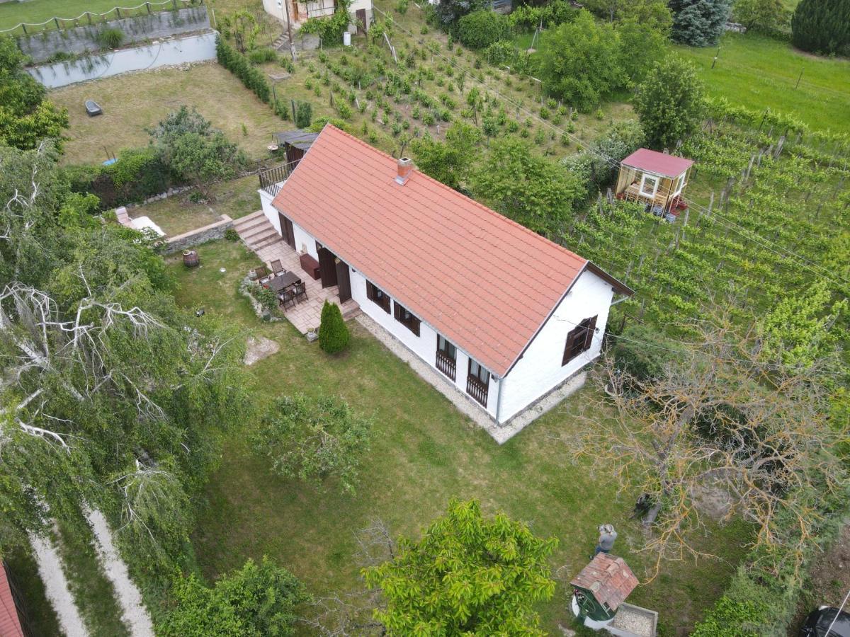 Badacsonyi Présház Villa Badacsonytomaj Exterior foto